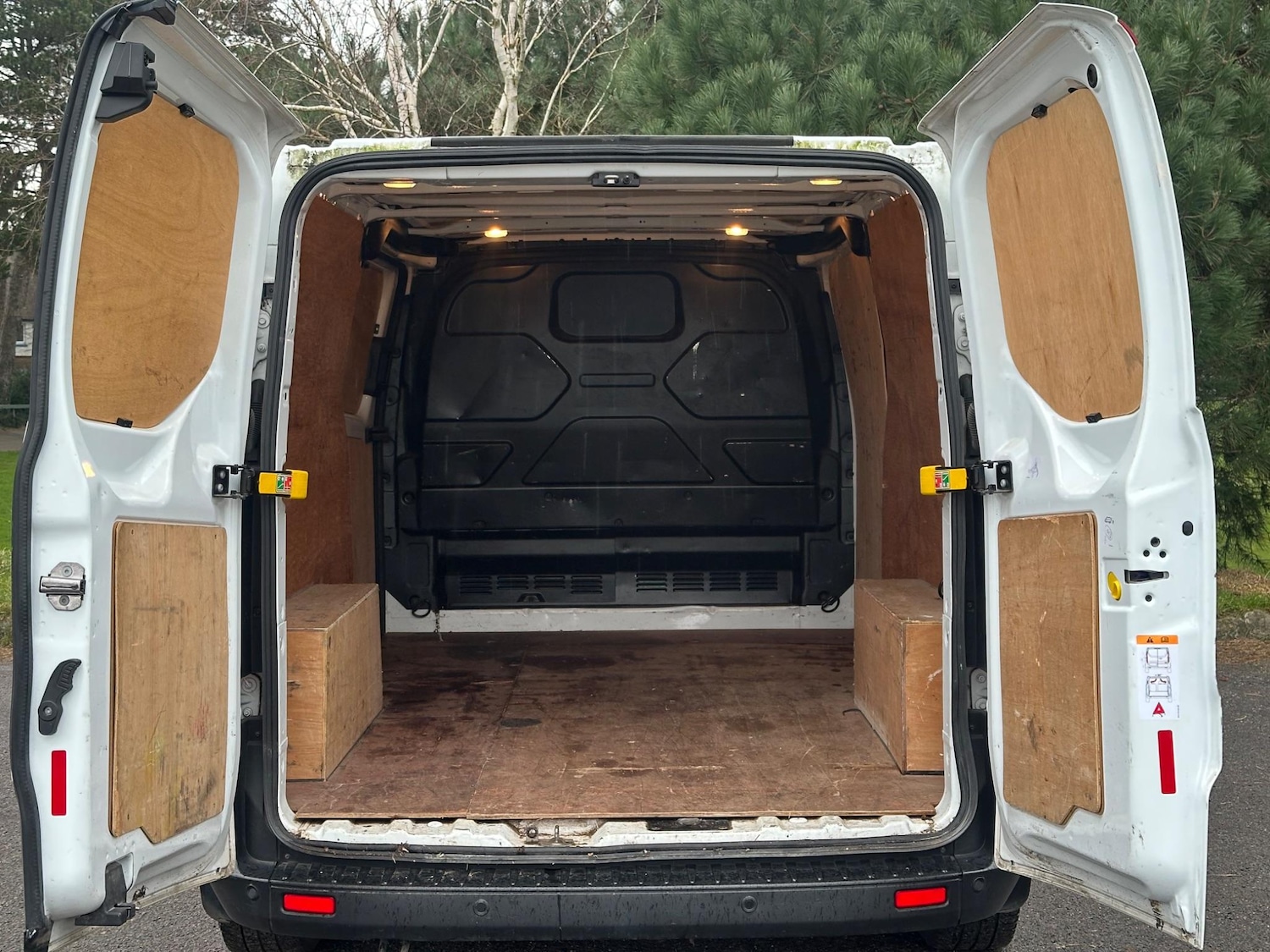 Used Ford Transit Custom for sale - 76802386: Photo 4