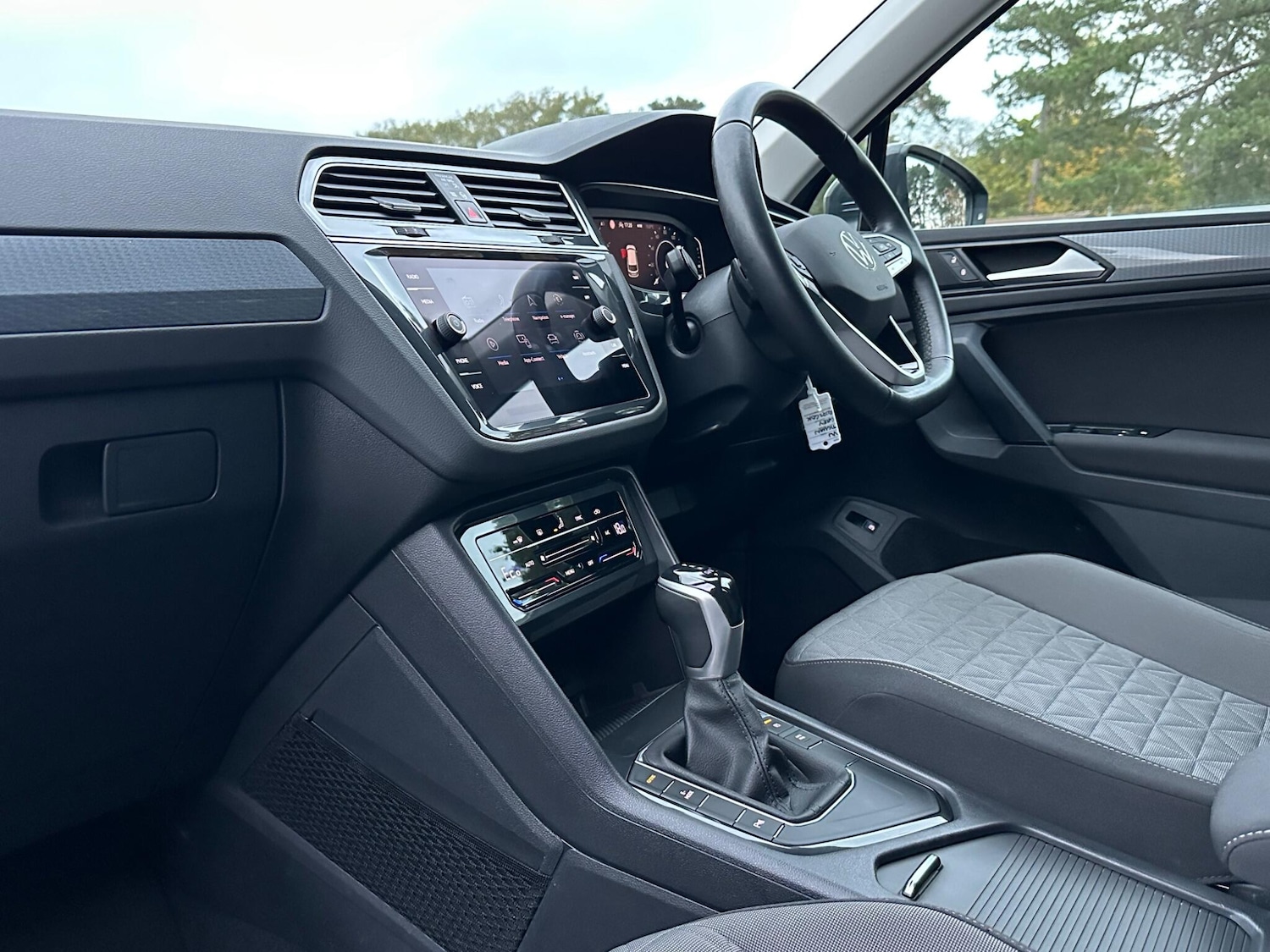 Used Volkswagen Tiguan for sale - 76802440: Photo 27