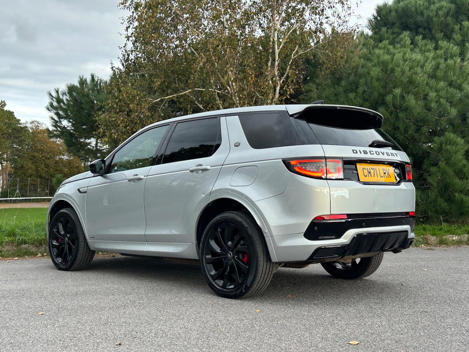 Used Land Rover Discovery Sport 2021 for sale - 76801133: Photo 2
