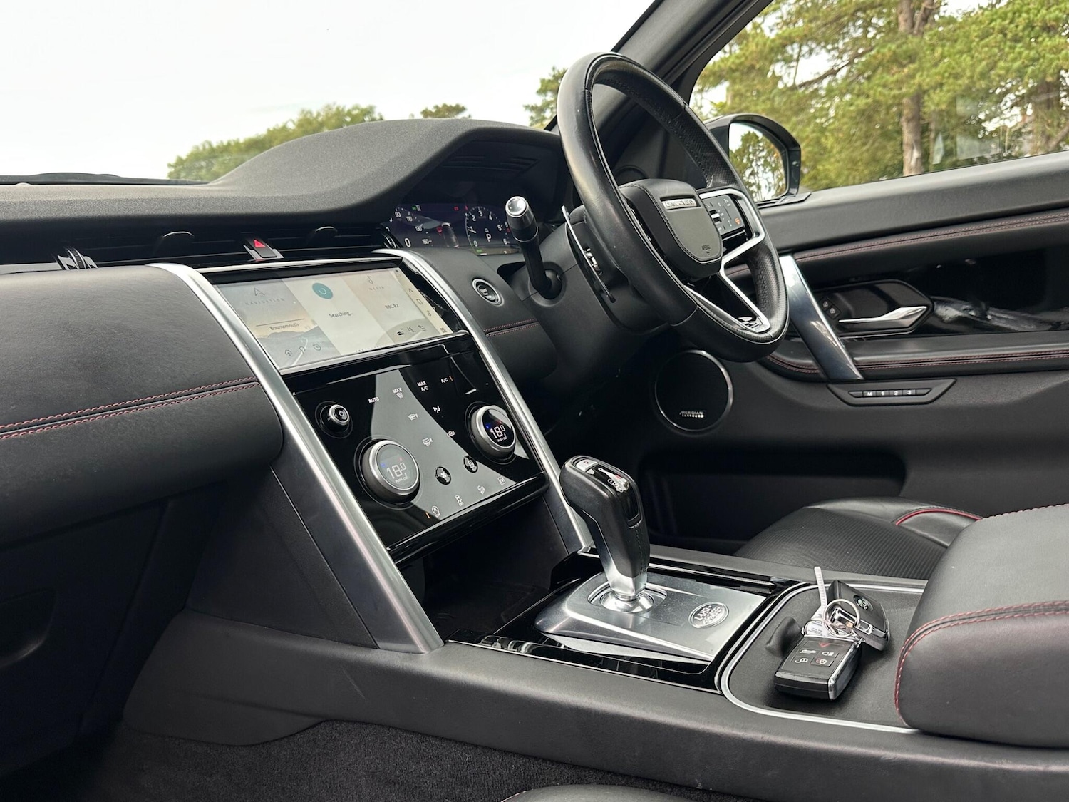 Used Land Rover Discovery Sport 2021 for sale - 76801133: Photo 33