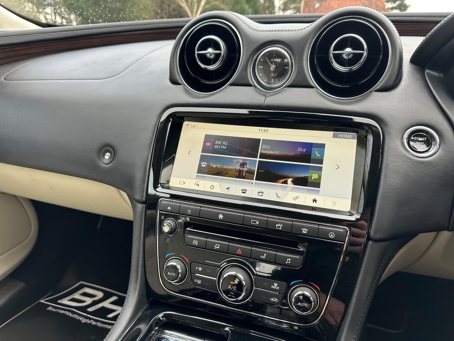 Used Jaguar XJ 2018 for sale - 77994407: Photo 21