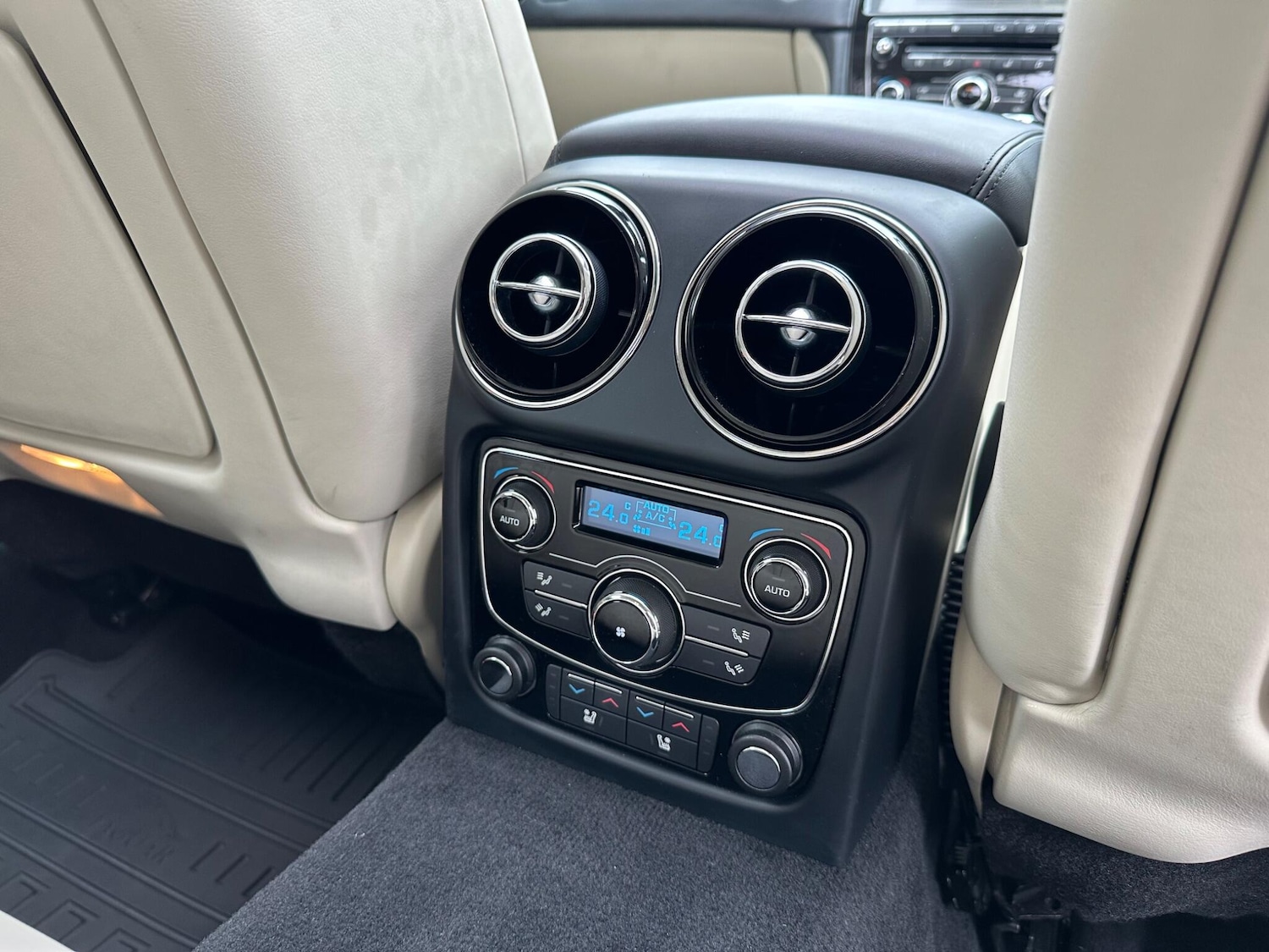 Used Jaguar XJ 2018 for sale - 77994407: Photo 28