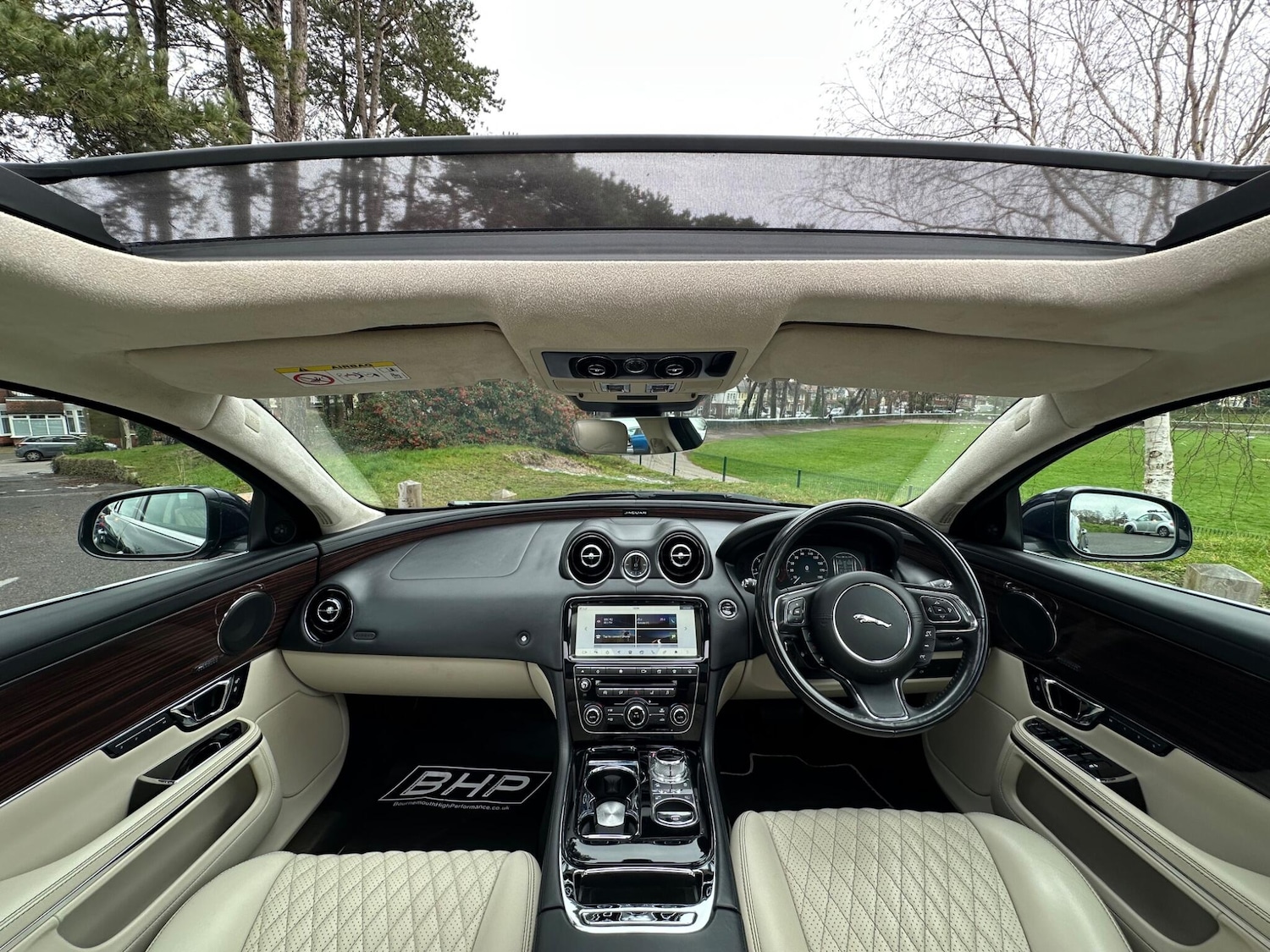 Used Jaguar XJ 2018 for sale - 77994407: Photo 3