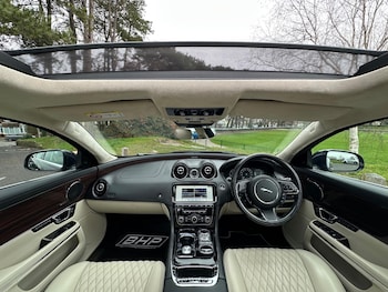 Used Jaguar XJ 2018 for sale - 77994407: Photo