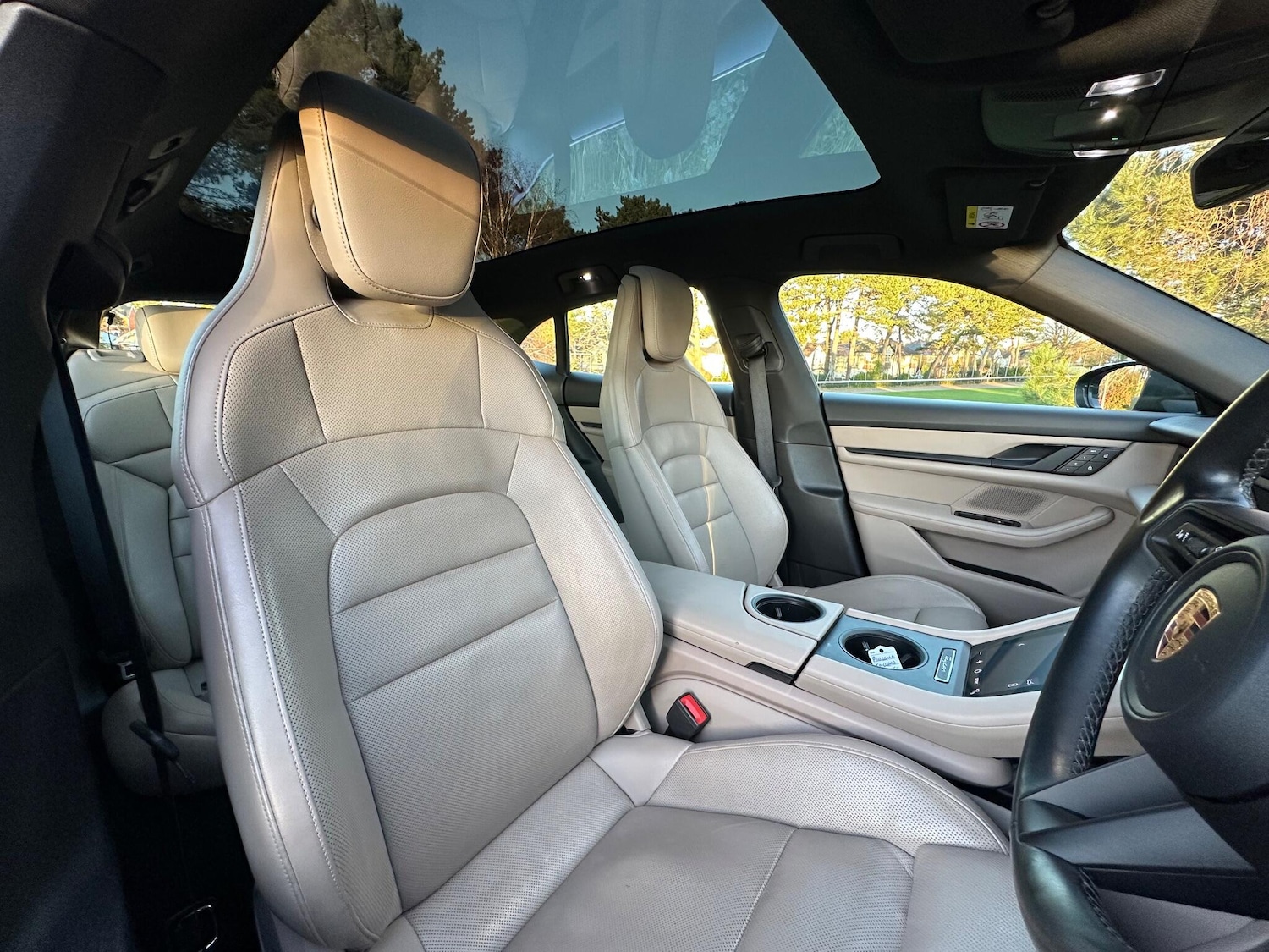 Used Porsche Taycan 2022 for sale - 77016989: Photo 18