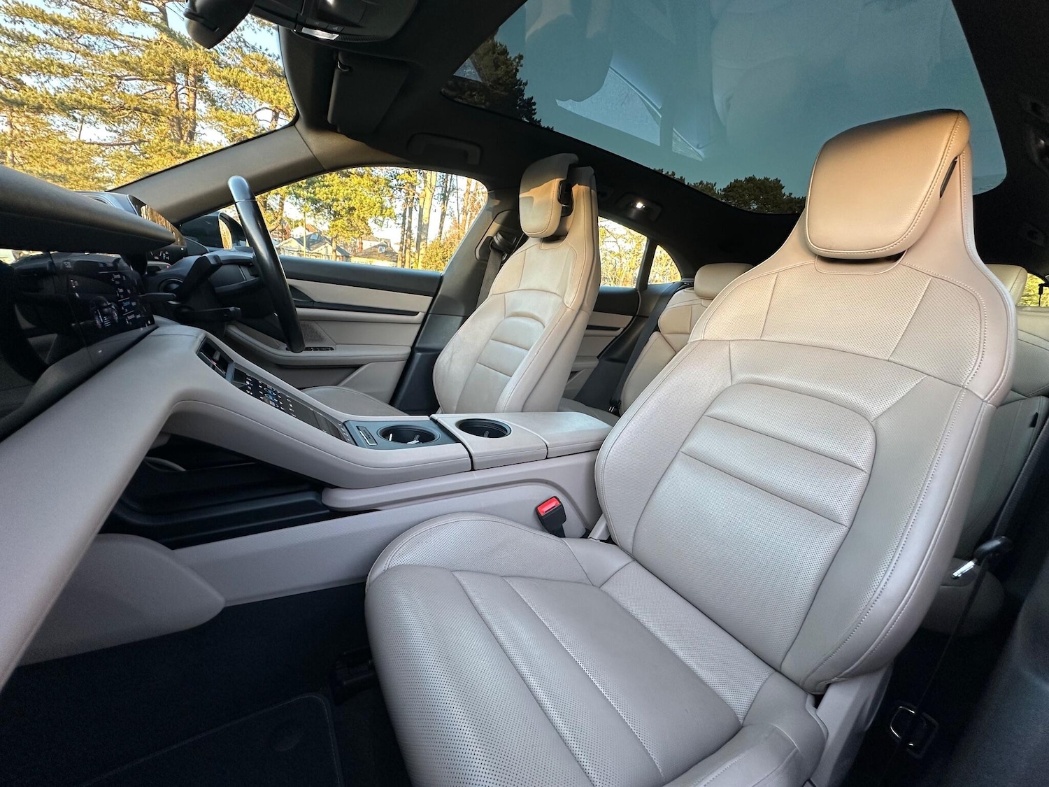 Used Porsche Taycan 2022 for sale - 77016989: Photo 28