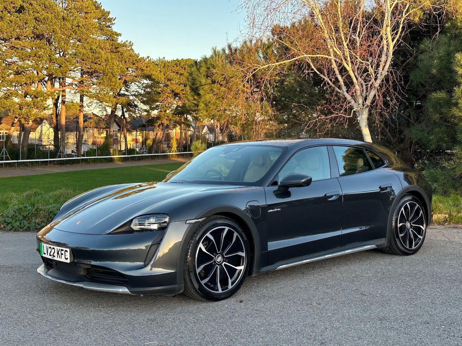 Used Porsche Taycan 2022 for sale - 77016989: Photo 31