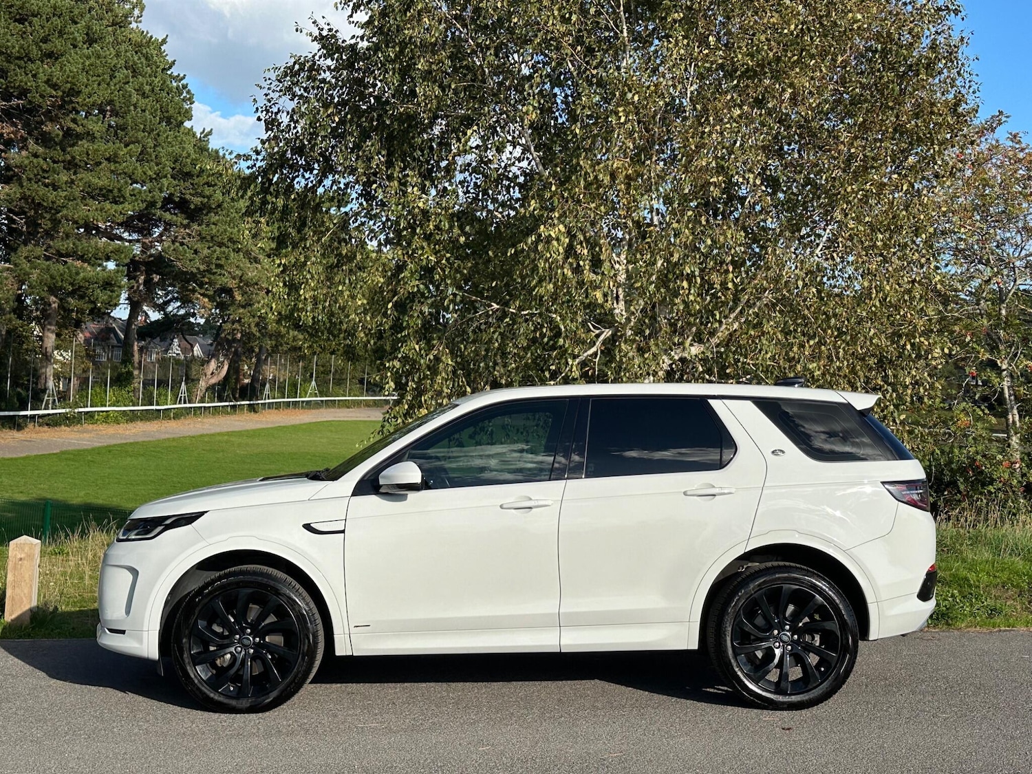 Used Land Rover Discovery Sport 2020 for sale - 76800950: Photo 10