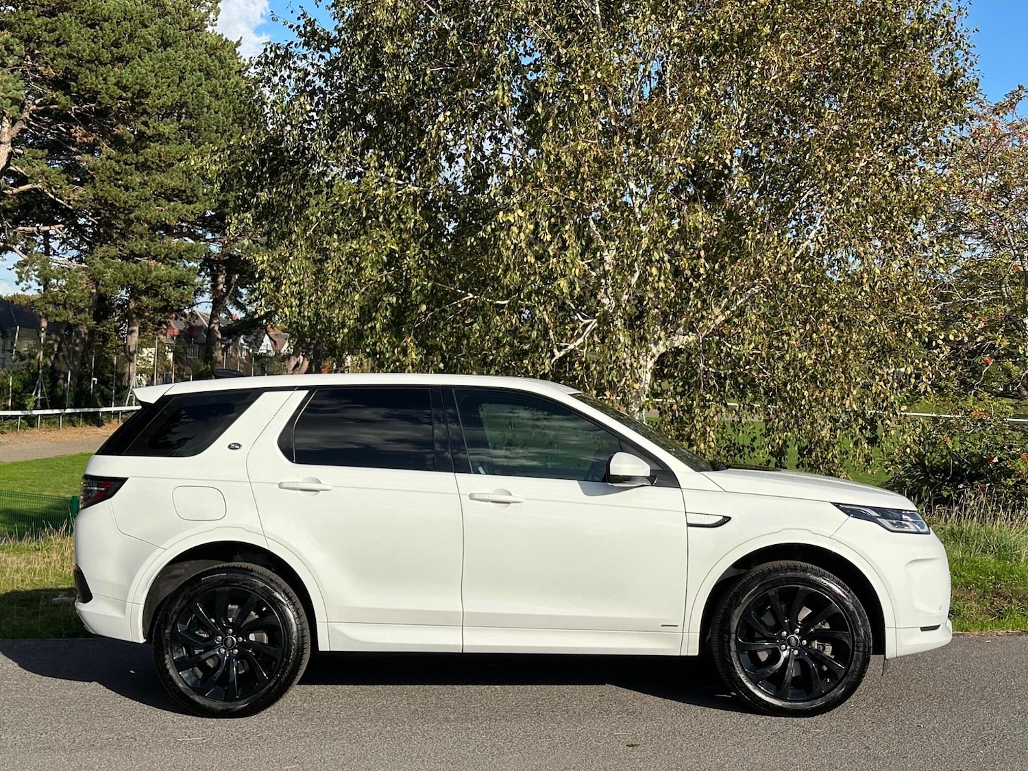 Used Land Rover Discovery Sport 2020 for sale - 76800950: Photo 5
