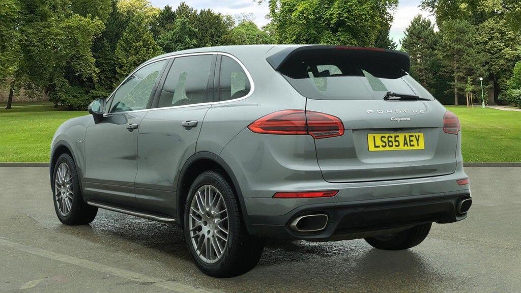 Used Porsche Cayenne 2015 for sale - 78115548: Photo 3