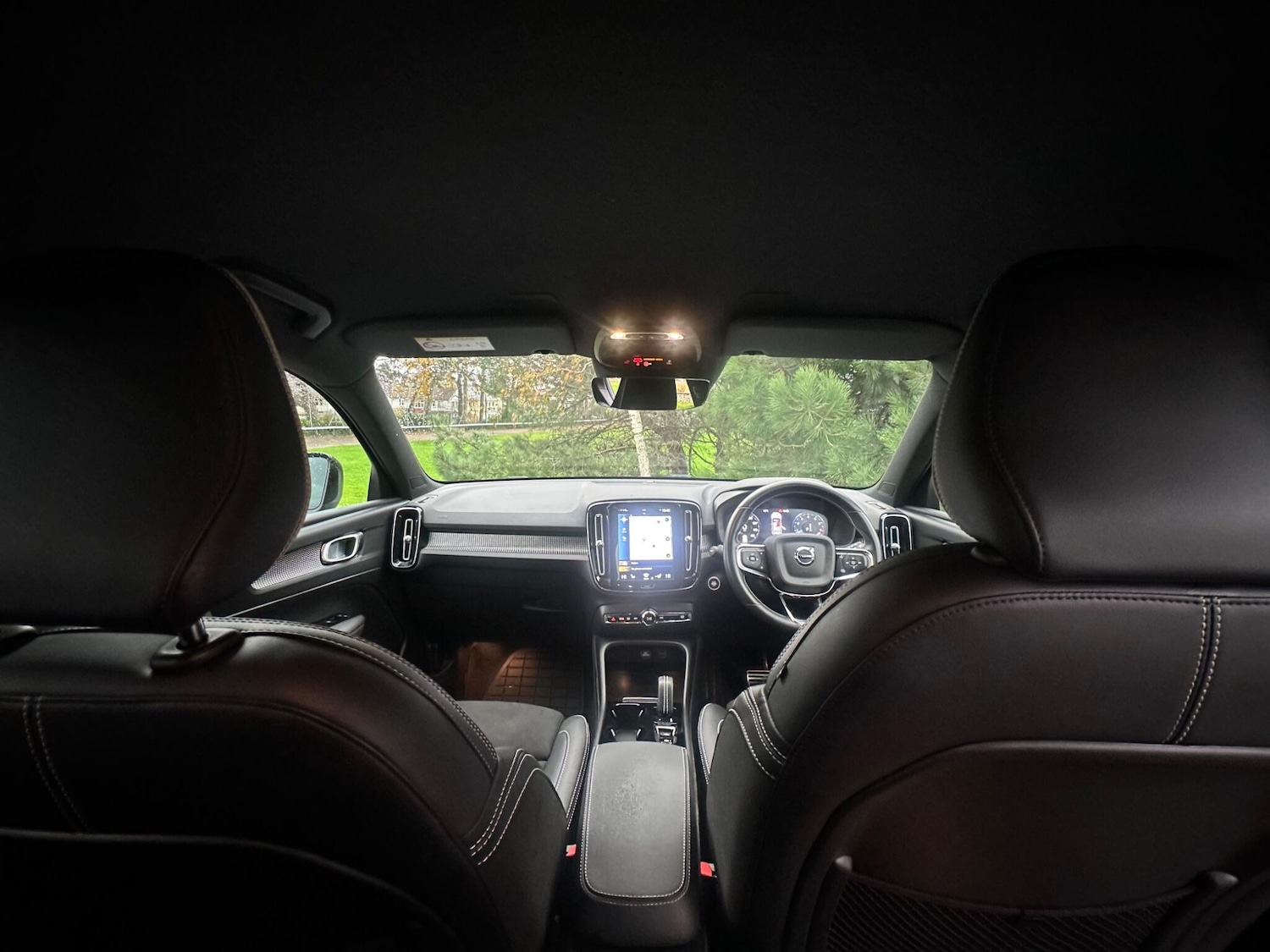 Used Volvo XC40 for sale - 76802491: Photo 25