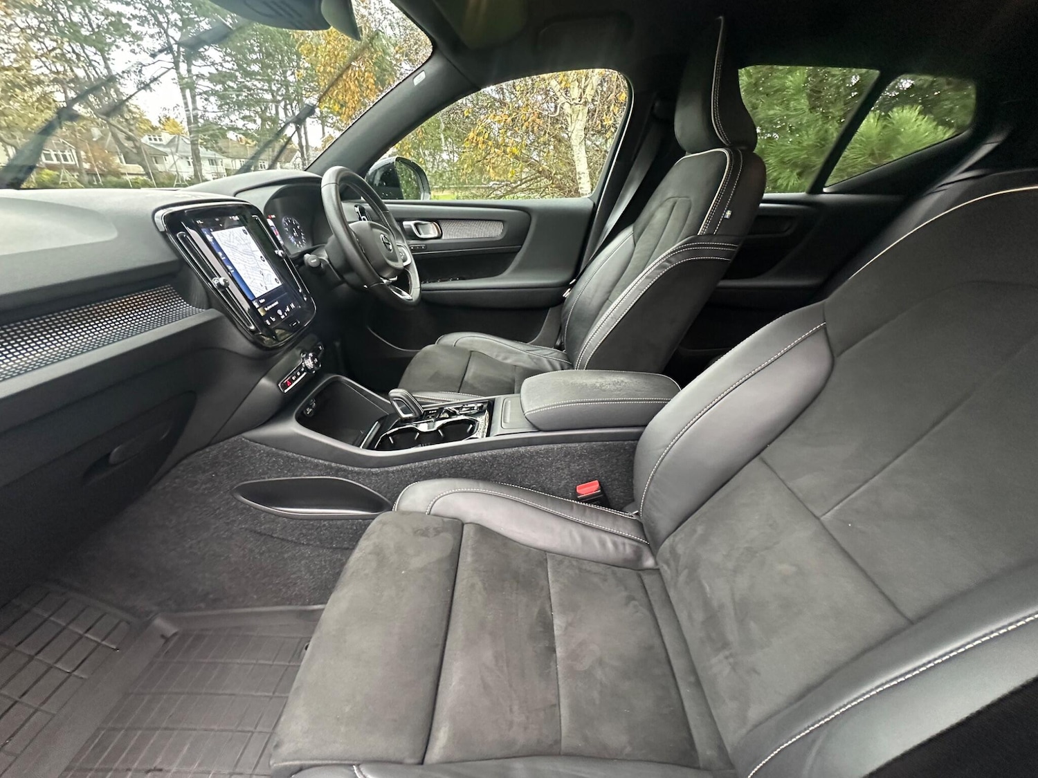 Used Volvo XC40 for sale - 76802491: Photo 34