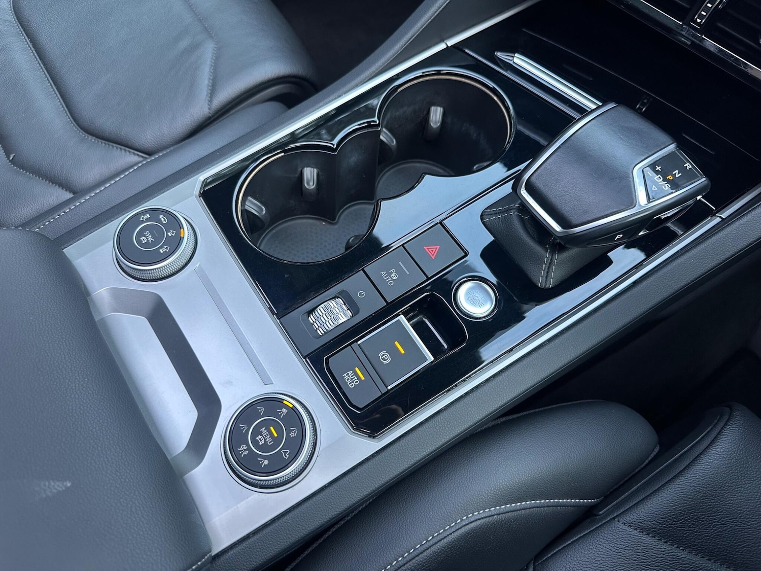 Used Volkswagen Touareg for sale - 77305741: Photo 14