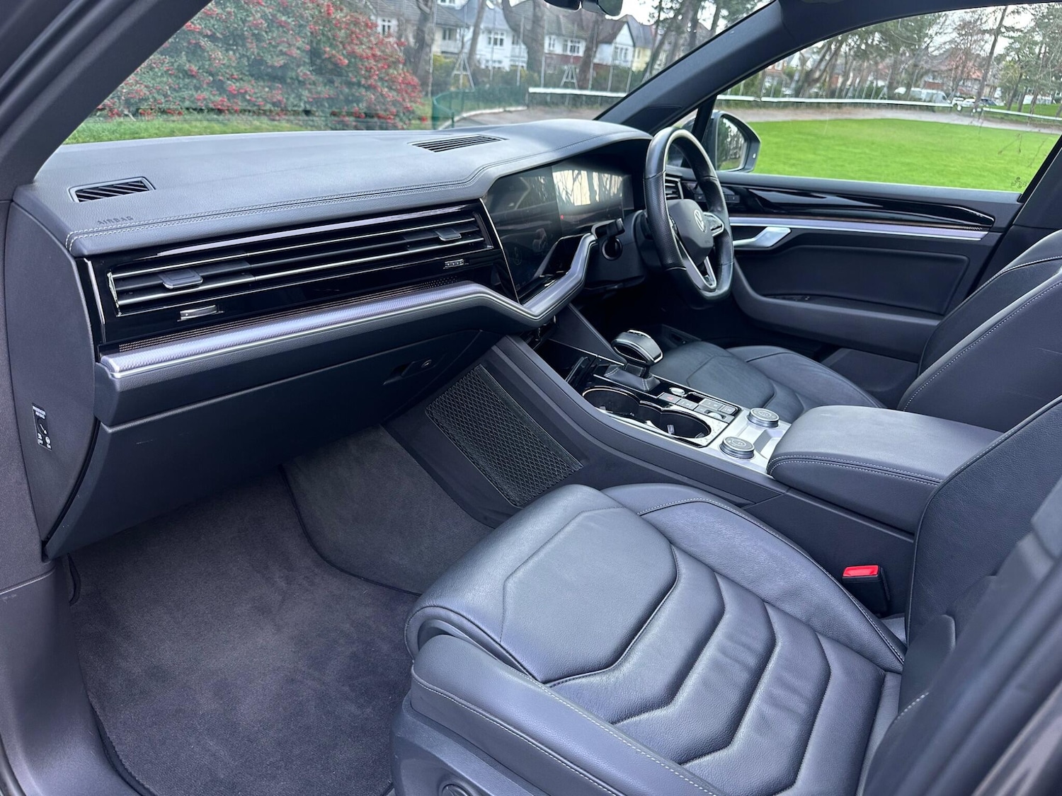 Used Volkswagen Touareg for sale - 77305741: Photo 30