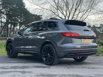 Used Volkswagen Touareg 2021 for sale - 77305741: Photo