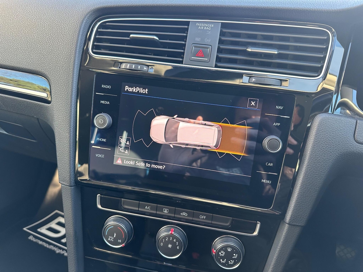 Used Volkswagen Golf 2018 for sale - 76801633: Photo 19