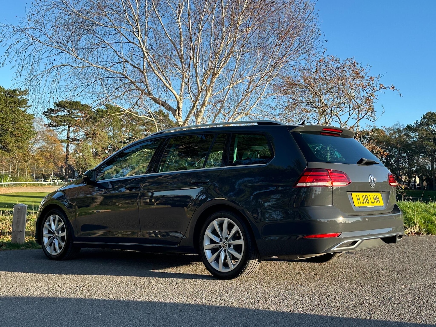 Used Volkswagen Golf 2018 for sale - 76801633: Photo 2