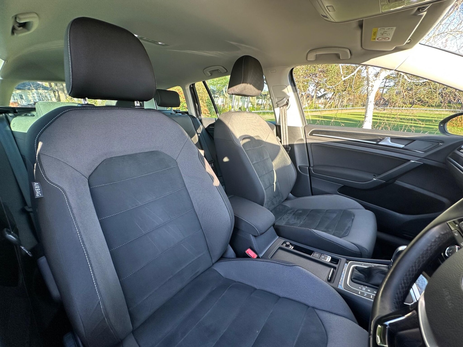 Used Volkswagen Golf 2018 for sale - 76801633: Photo 21