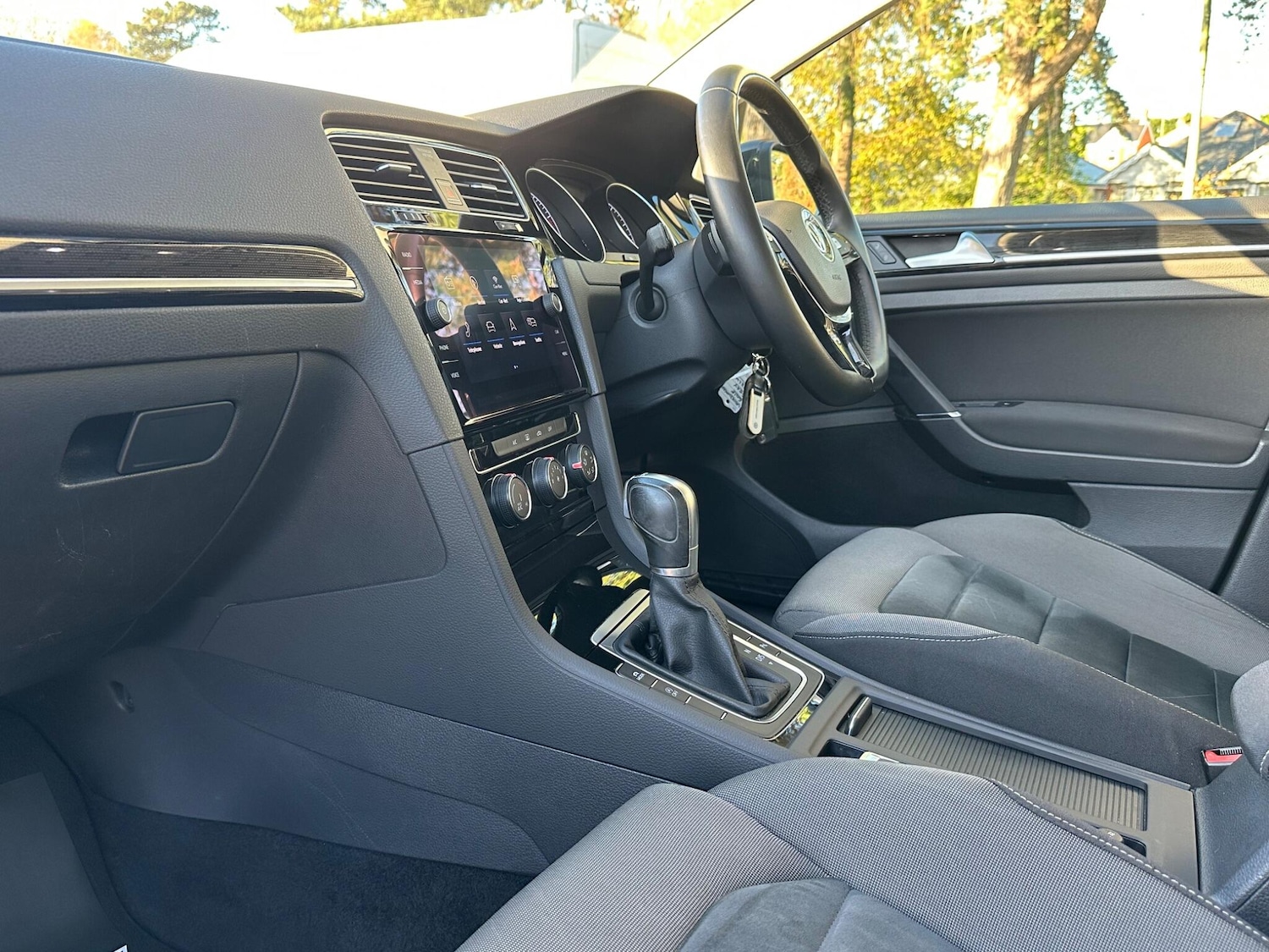 Used Volkswagen Golf 2018 for sale - 76801633: Photo 25