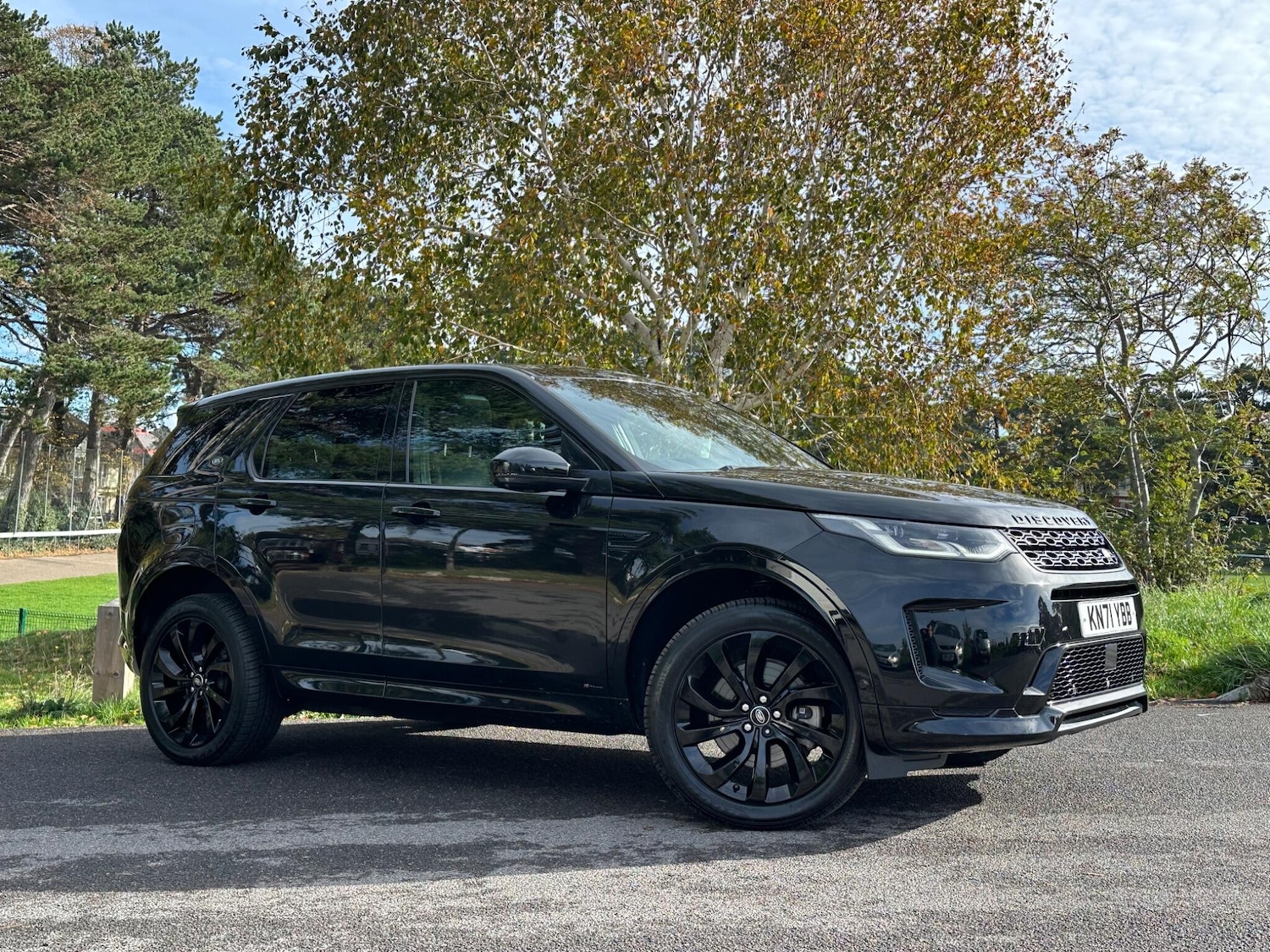 Used Land Rover Discovery Sport for sale - 76802282: Photo 1