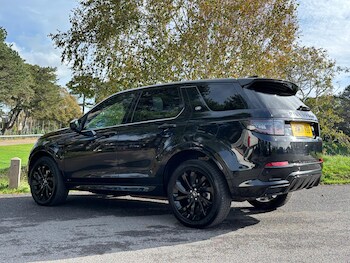 Used Land Rover Discovery Sport 2021 for sale - 76802282: Photo
