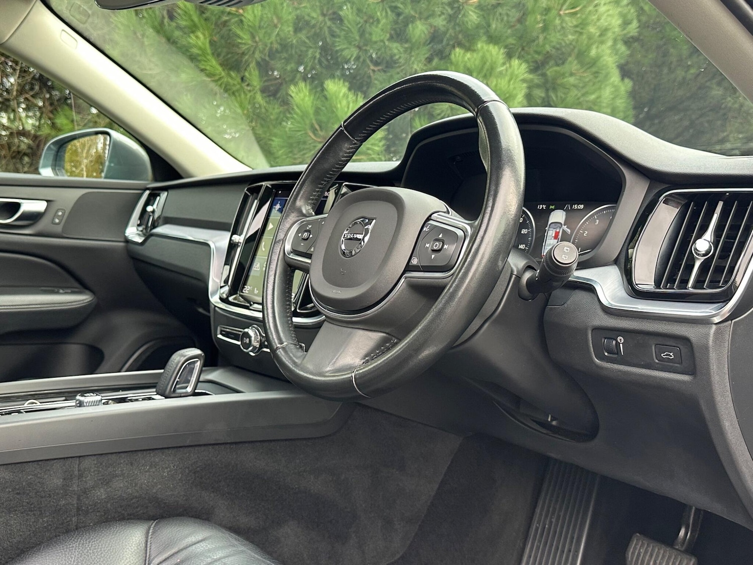 Used Volvo V60 for sale - 76802369: Photo 5