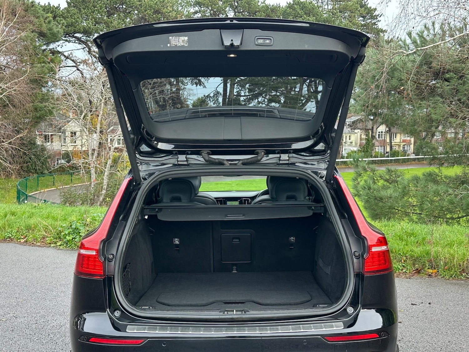 Used Volvo V60 2020 for sale - 76824205: Photo 13