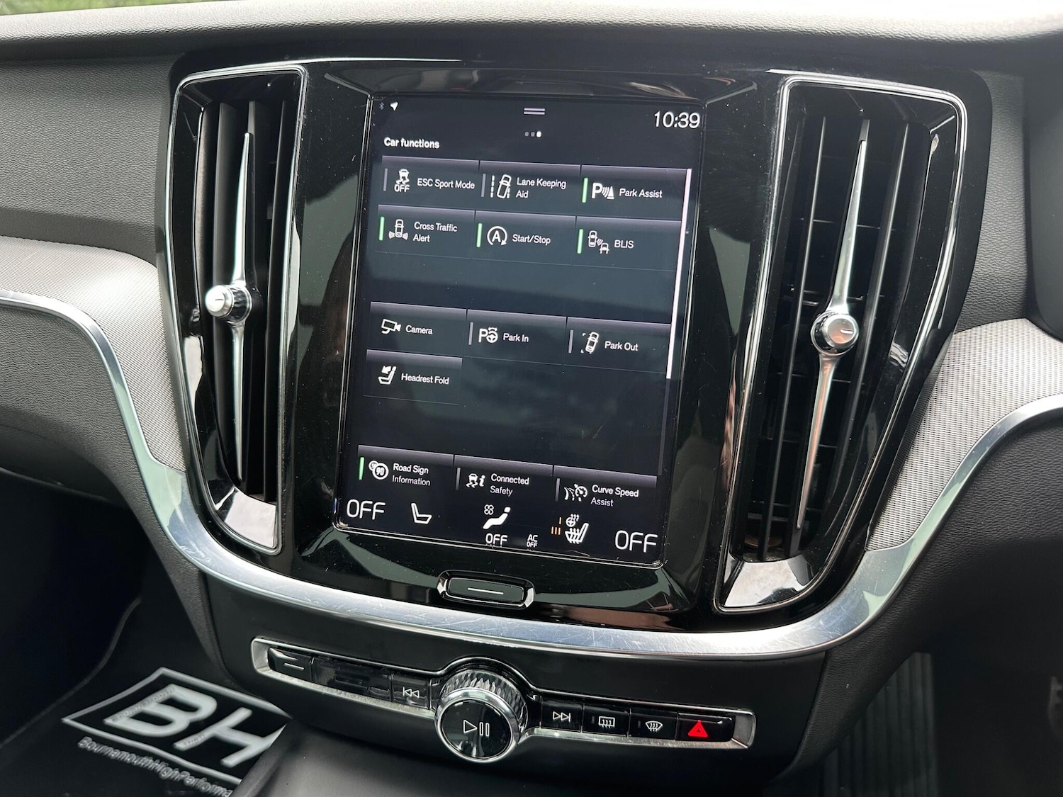 Used Volvo V60 2020 for sale - 76824205: Photo 23