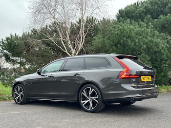 Used Volvo V90 2021 for sale - 76886661: Photo