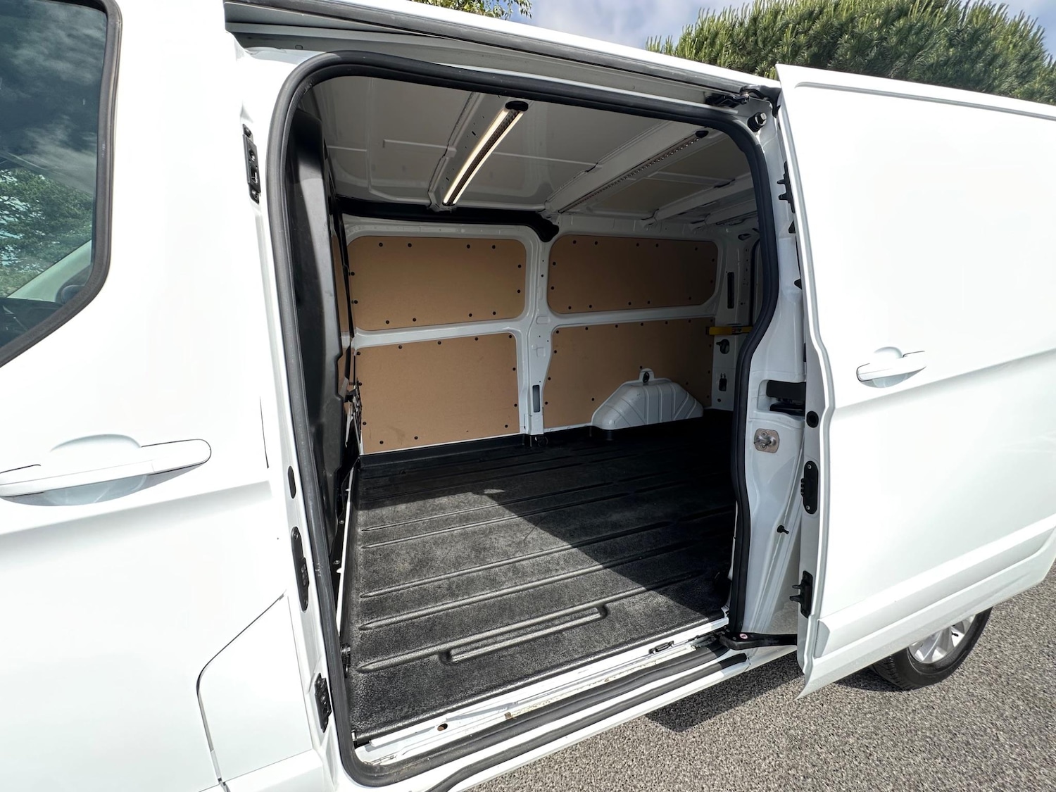 Used Ford Transit Custom for sale - 76802409: Photo 23
