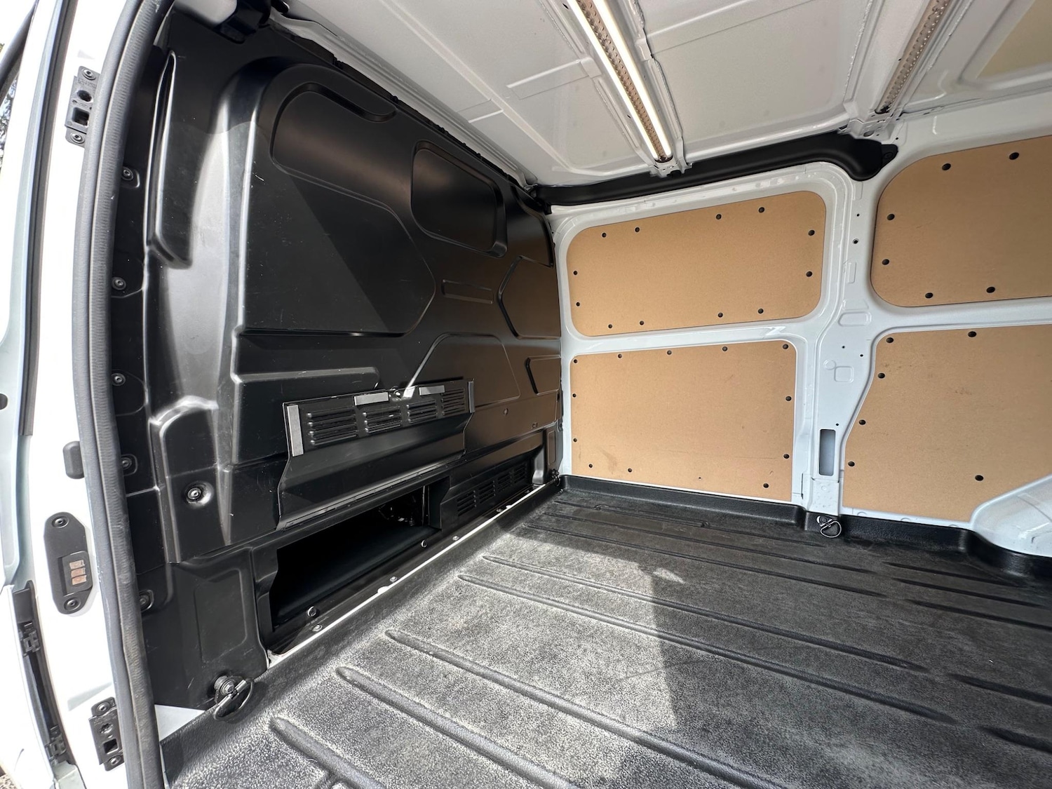 Used Ford Transit Custom for sale - 76802409: Photo 26