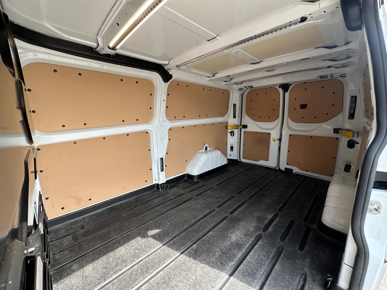 Used Ford Transit Custom for sale - 76802409: Photo 27