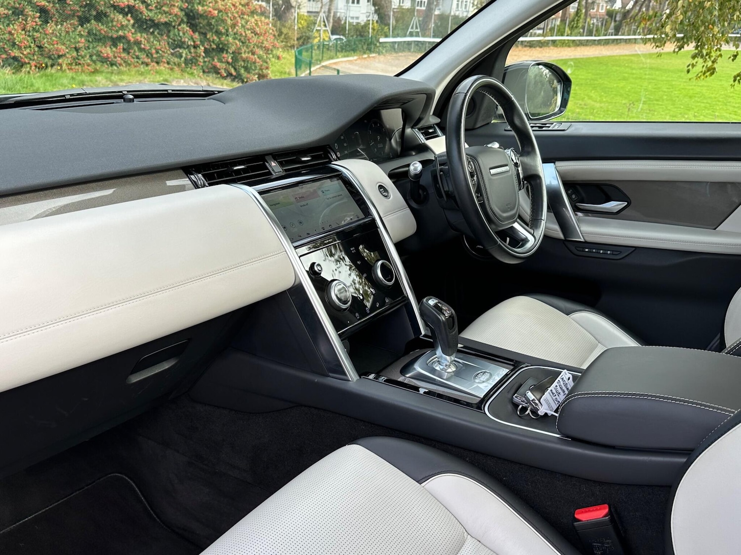 Used Land Rover Discovery Sport 2019 for sale - 76801134: Photo 29