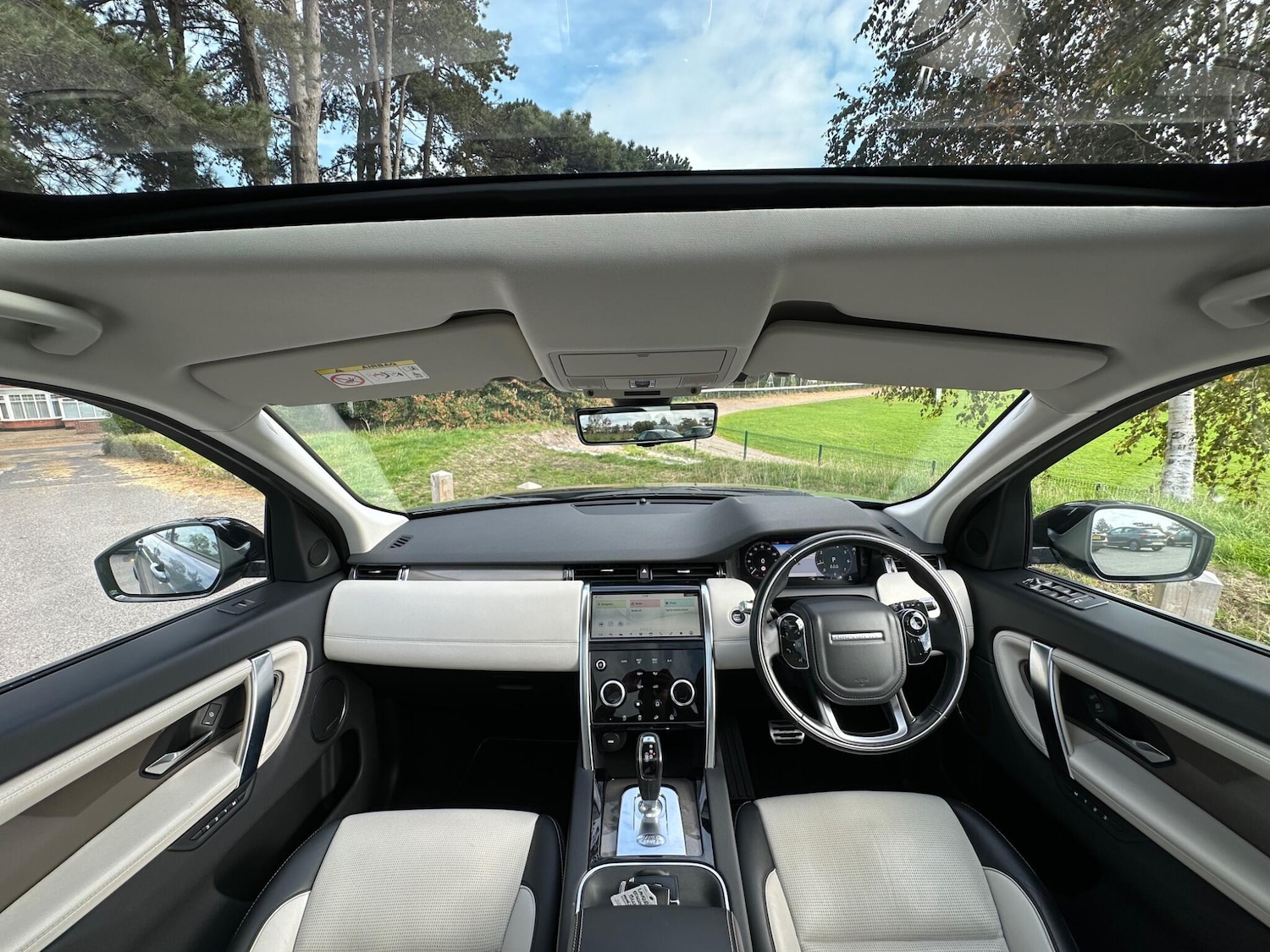 Used Land Rover Discovery Sport 2019 for sale - 76801134: Photo 3