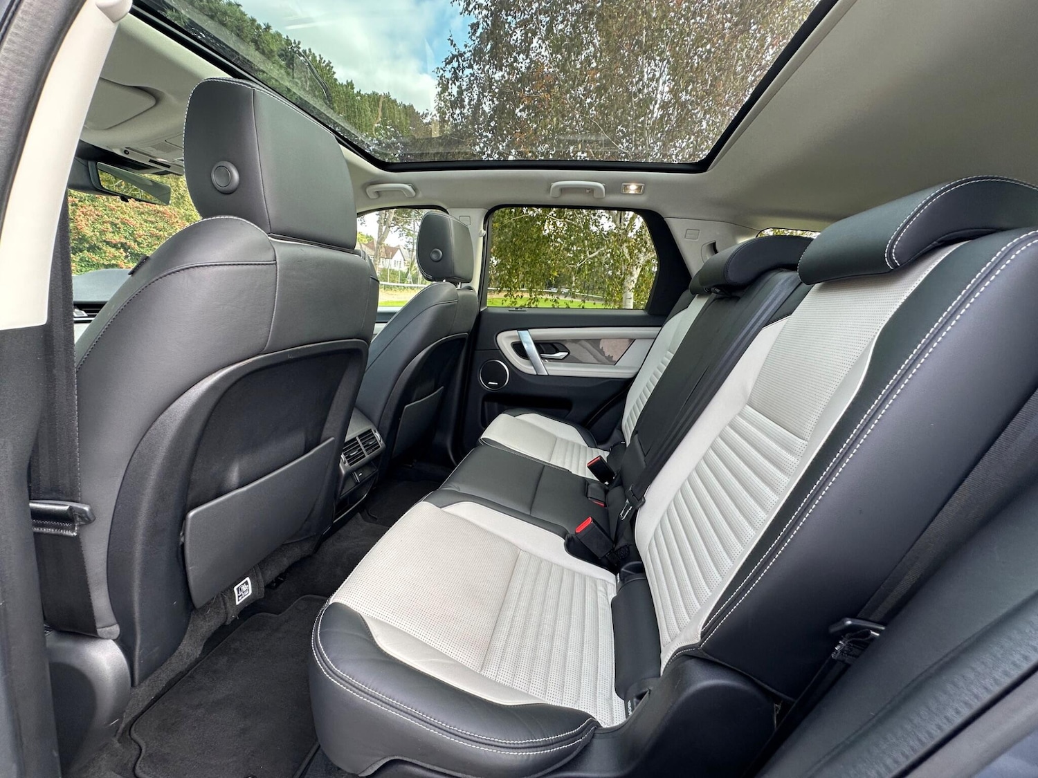 Used Land Rover Discovery Sport 2019 for sale - 76801134: Photo 7