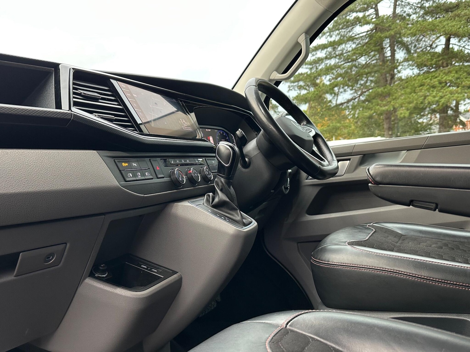 Used Volkswagen Transporter for sale - 76802399: Photo 26