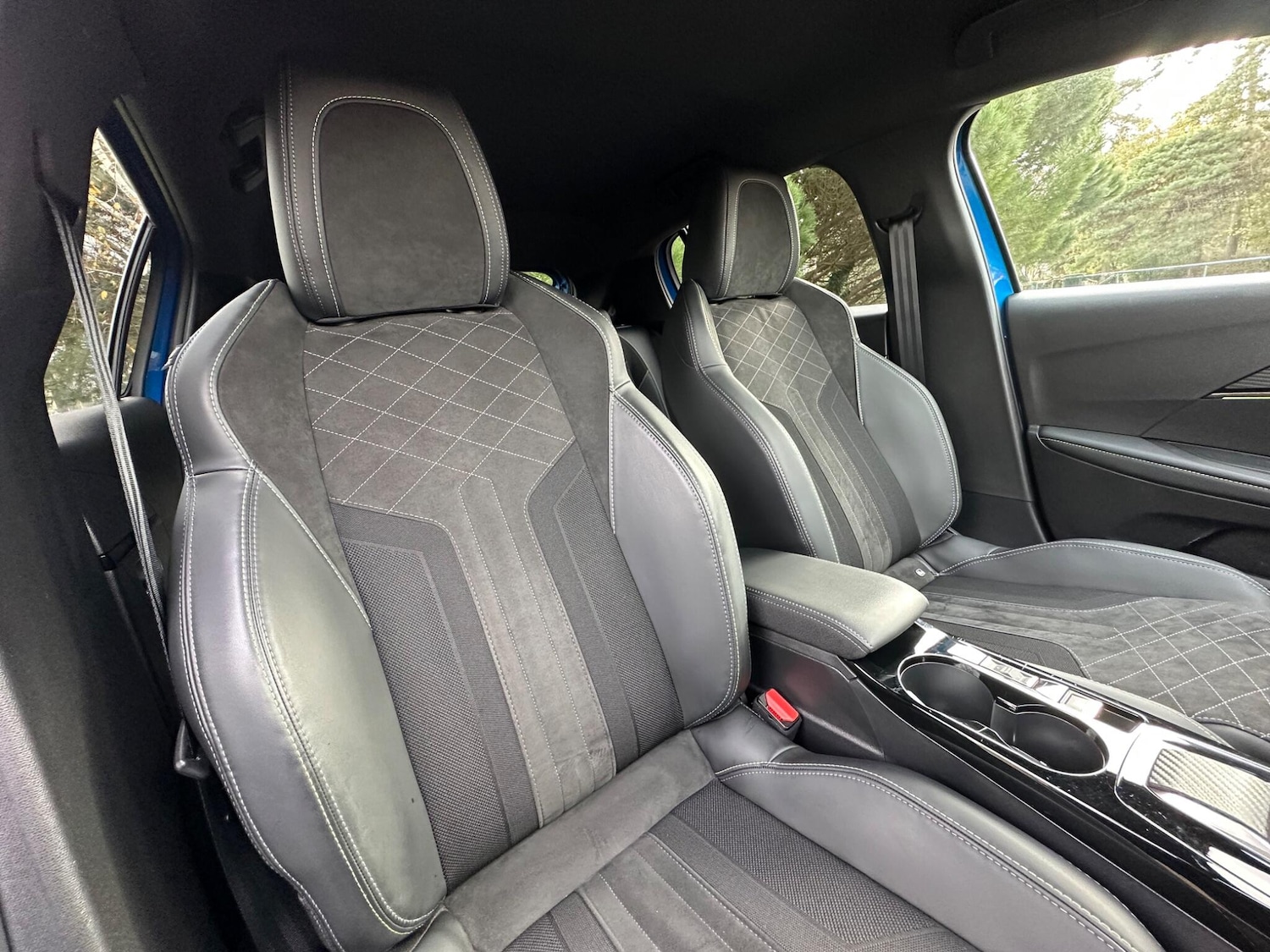 Used Peugeot E-208 for sale - 76802380: Photo 26