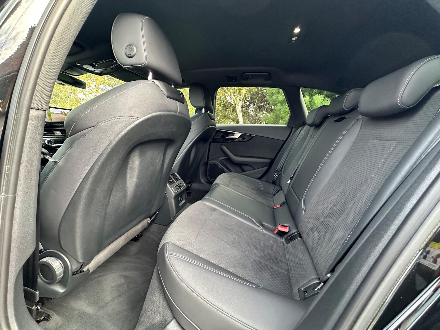 Used Audi A4 Avant for sale - 76802462: Photo 8