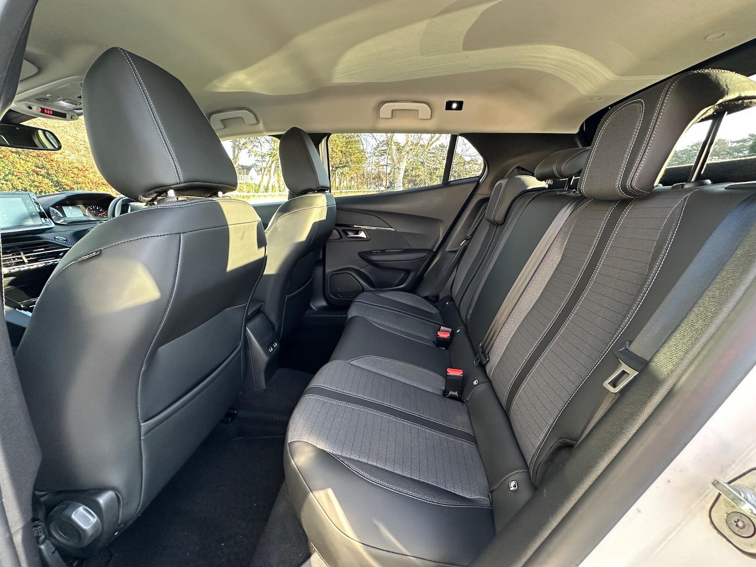 Used Peugeot 2008 2021 for sale - 77015443: Photo 8