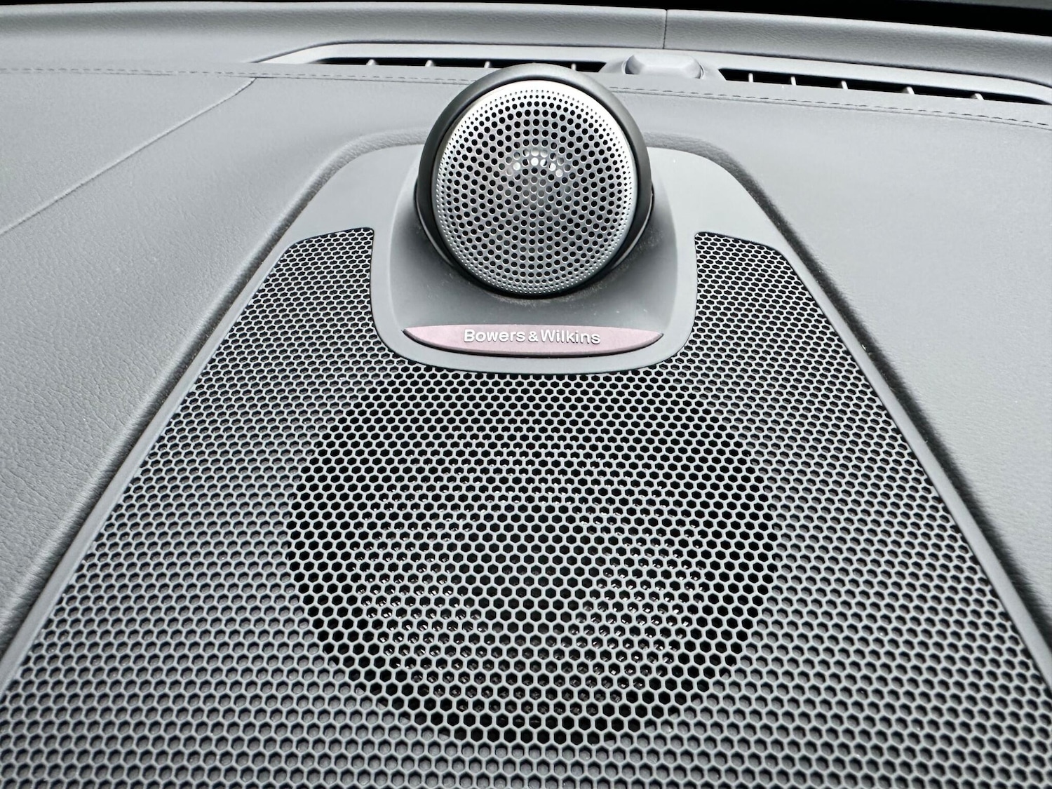 Used Volvo XC60 for sale - 76802344: Photo 26