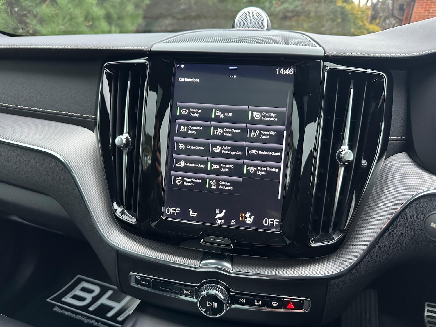 Used Volvo XC60 for sale - 76802344: Photo 28