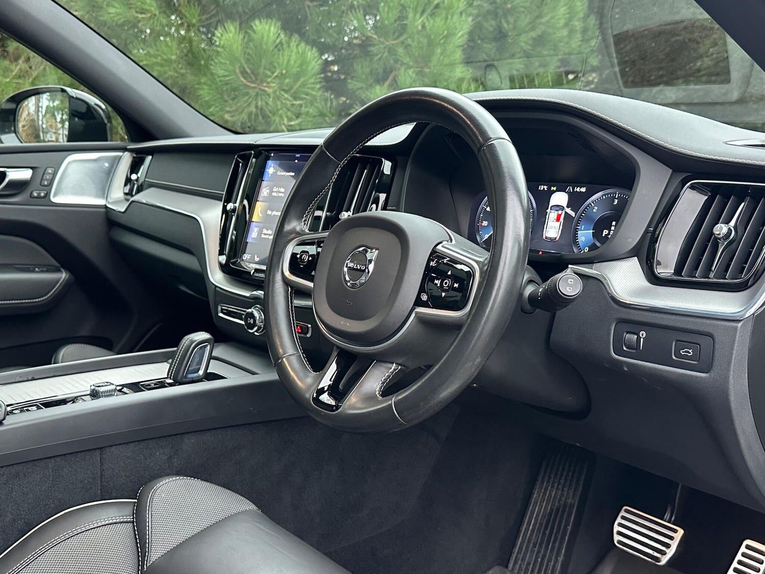 Used Volvo XC60 for sale - 76802344: Photo 4