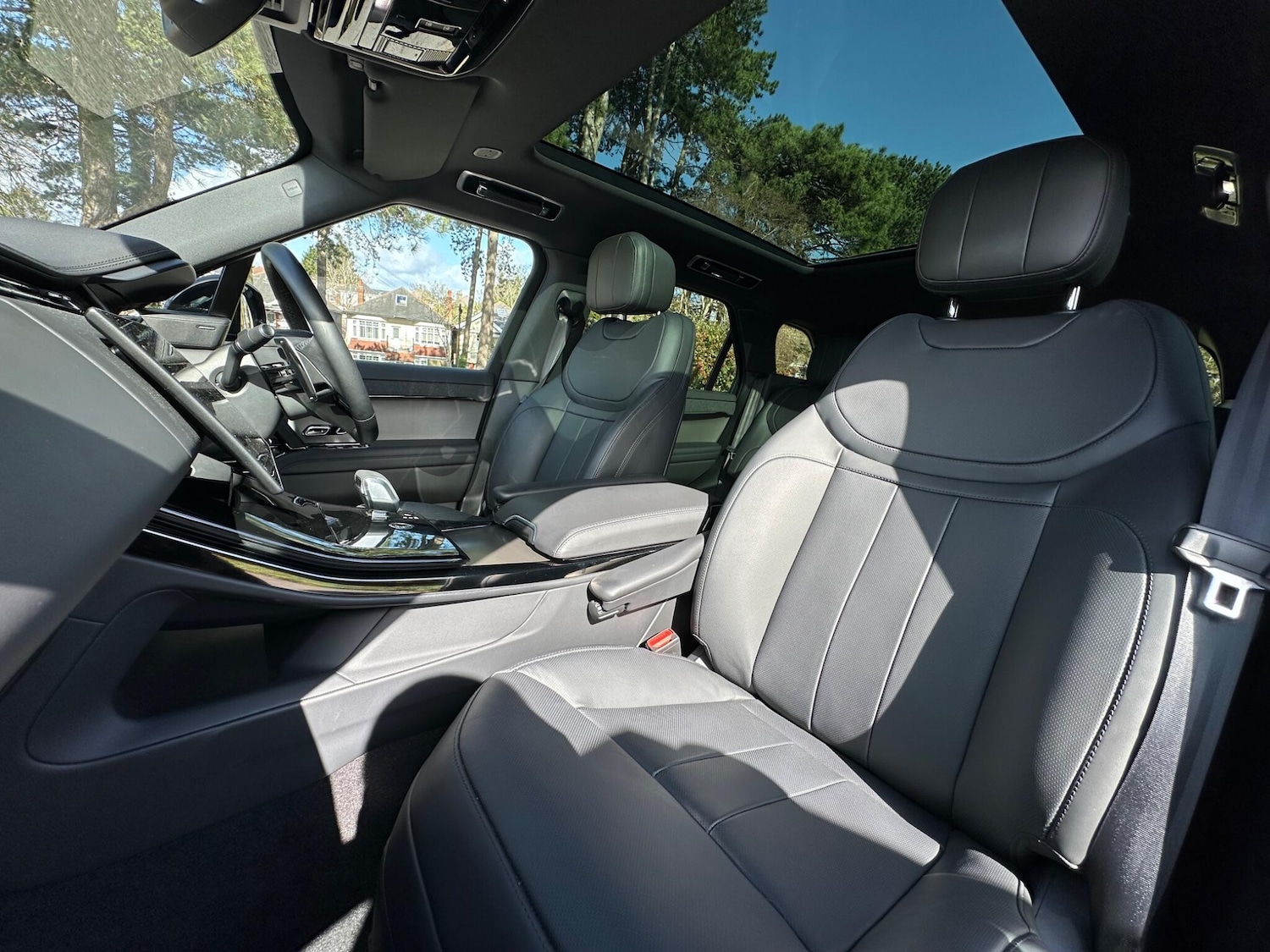 Used Land Rover Range Rover Sport 2025 for sale - 78019753: Photo 3