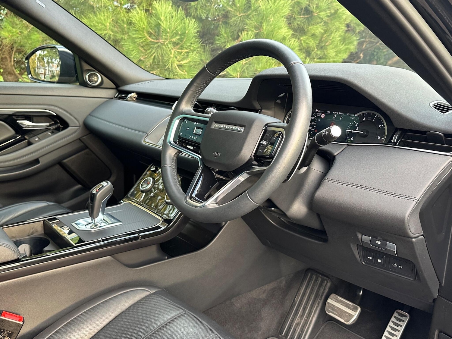 Used Land Rover Range Rover Evoque 2022 for sale - 76801102: Photo 12