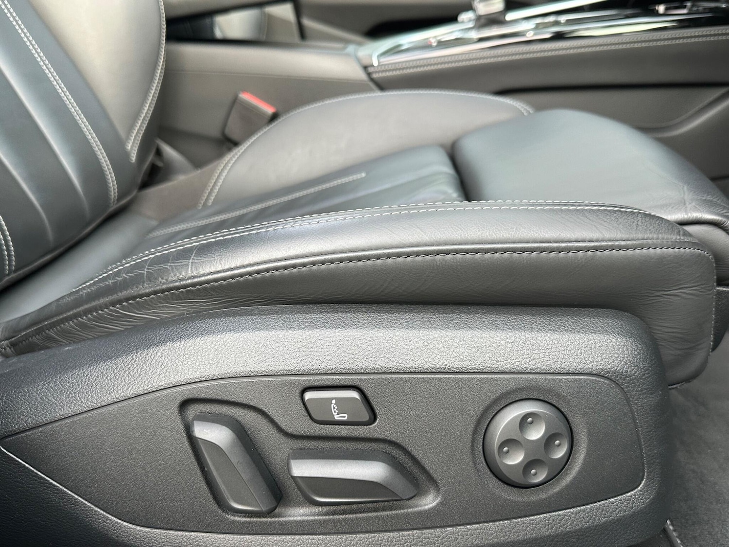 Used Audi A4 for sale - 76801612: Photo 40