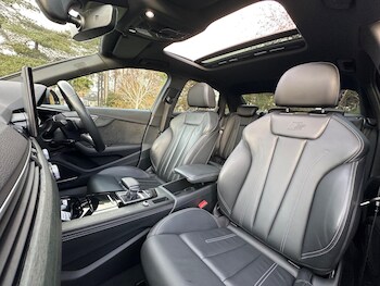 Used Audi A4 2021 for sale - 76801612: Photo