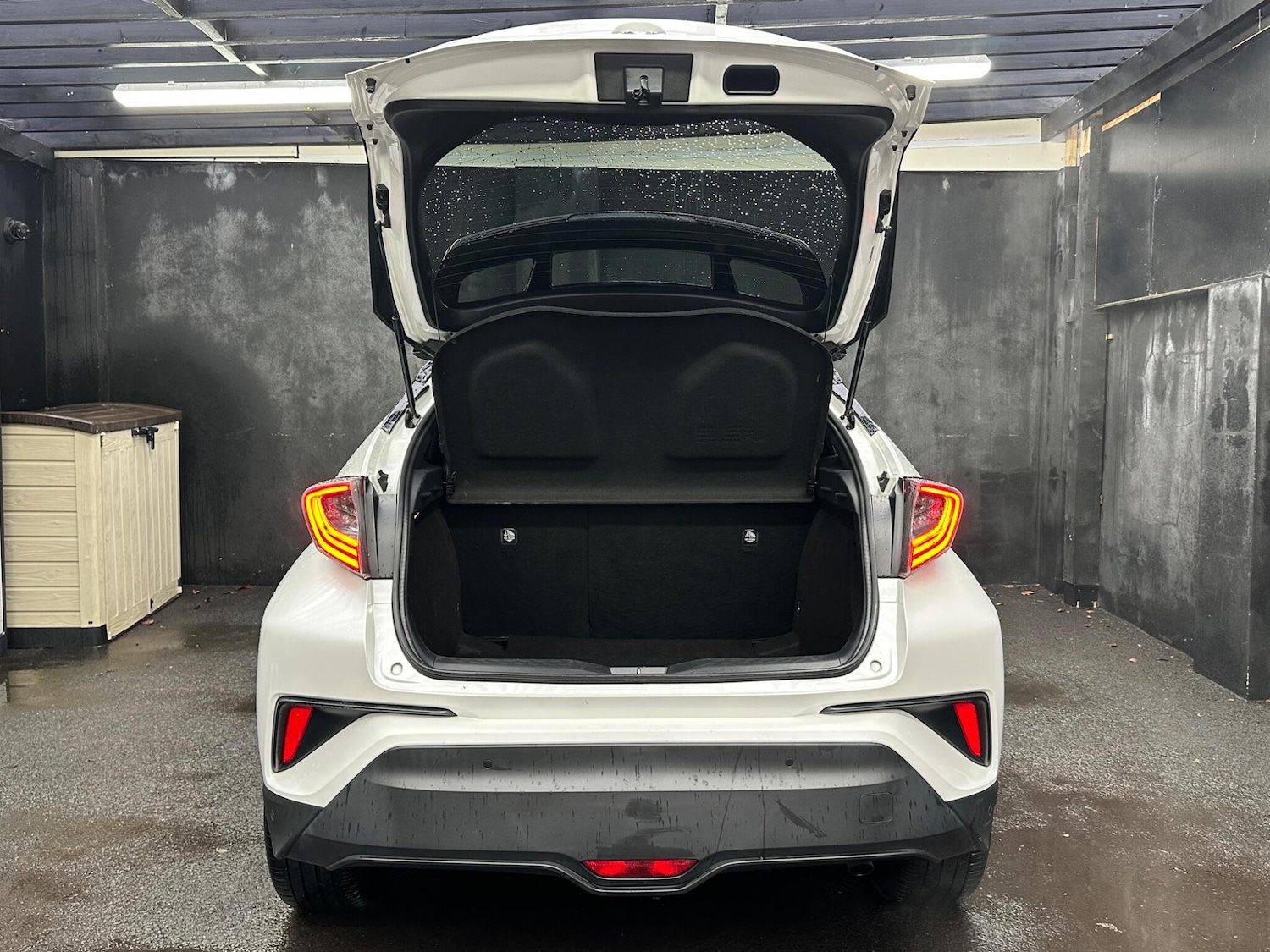 Used Toyota C-HR 2017 for sale - 77230602: Photo 11