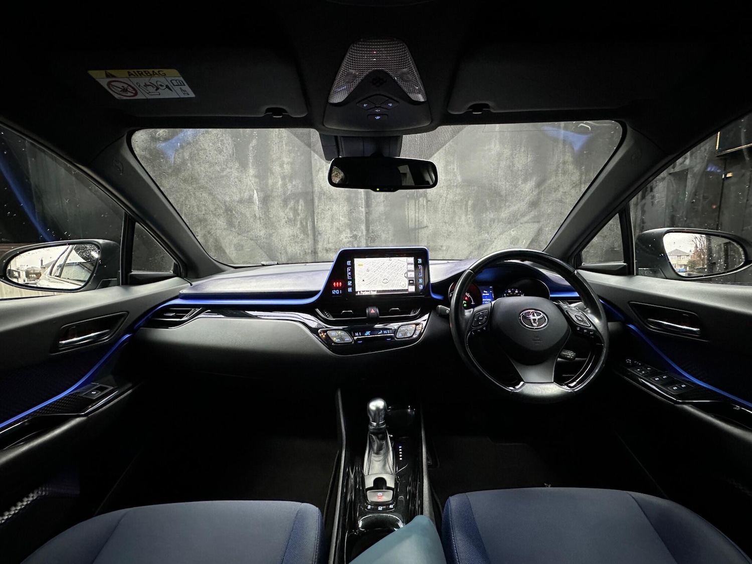 Used Toyota C-HR 2017 for sale - 77230602: Photo 4