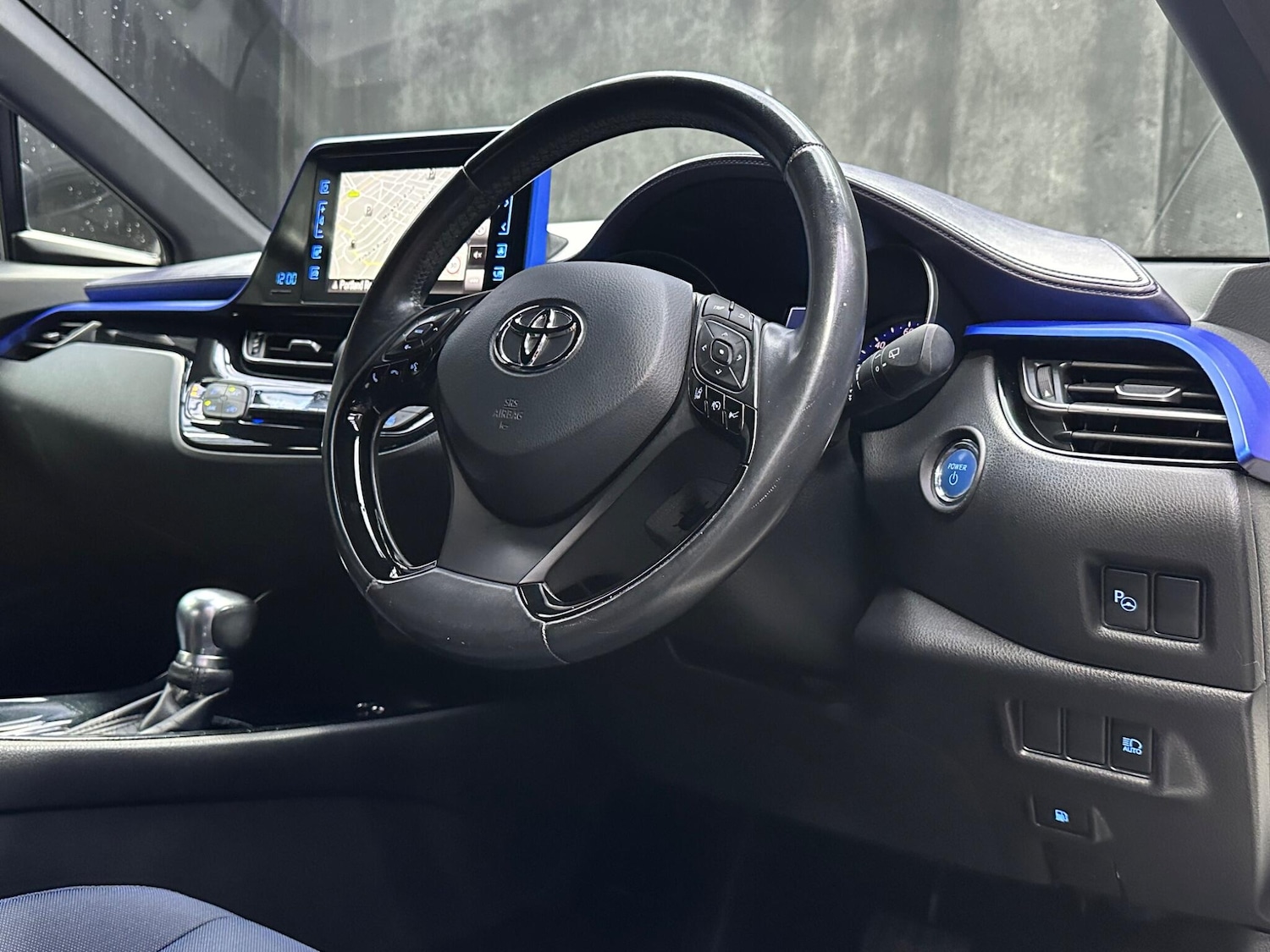 Used Toyota C-HR 2017 for sale - 77230602: Photo 5