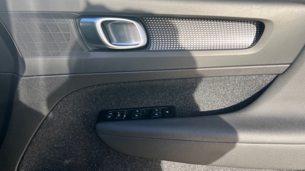 Used Volvo XC40 2021 for sale - 76872914: Photo 15